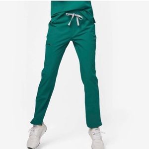 Figs Hunter green scrub set